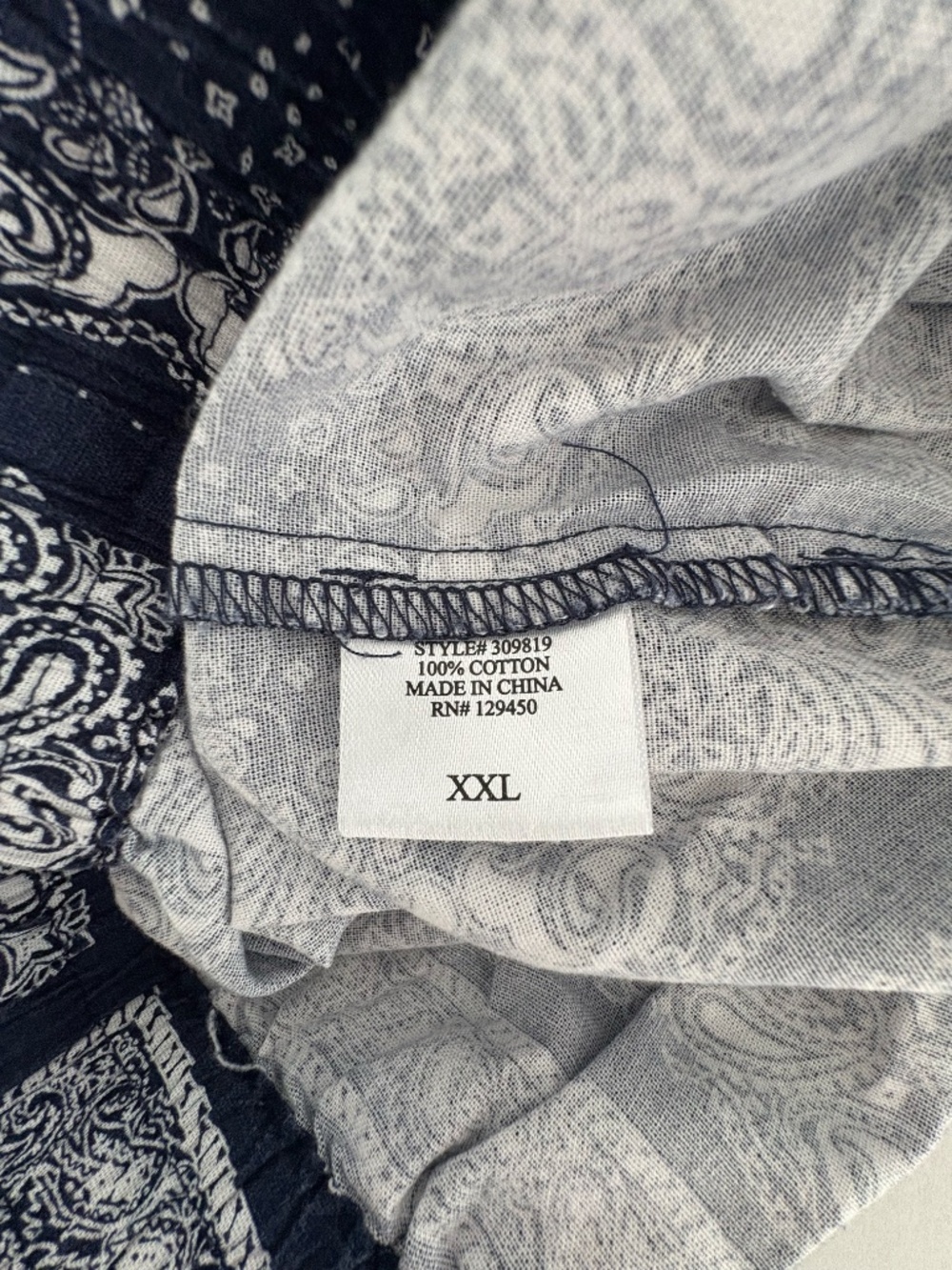 Feeling Festive Bandana Paisley Pattern With Pockets - Size XXL. - Picture 6 of 10